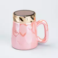 Чашка керамічна 450 мл у дзеркальній глазурі з кришкою, рожевий